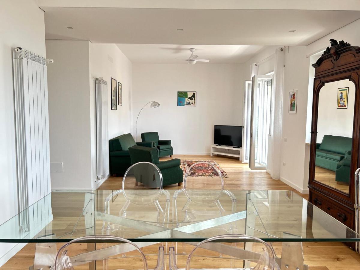 A Casa Di Roberta Apartman Salerno Kültér fotó