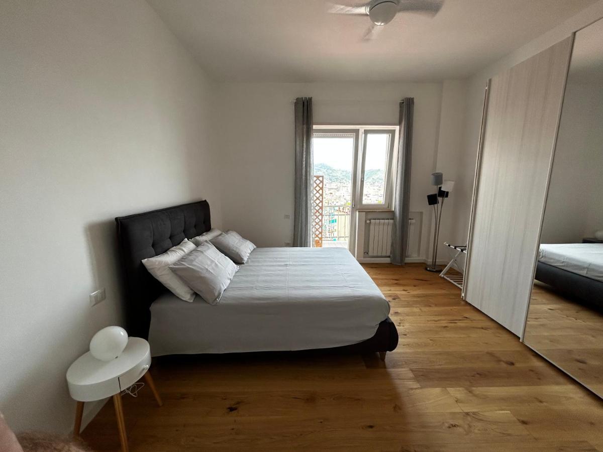 A Casa Di Roberta Apartman Salerno Kültér fotó