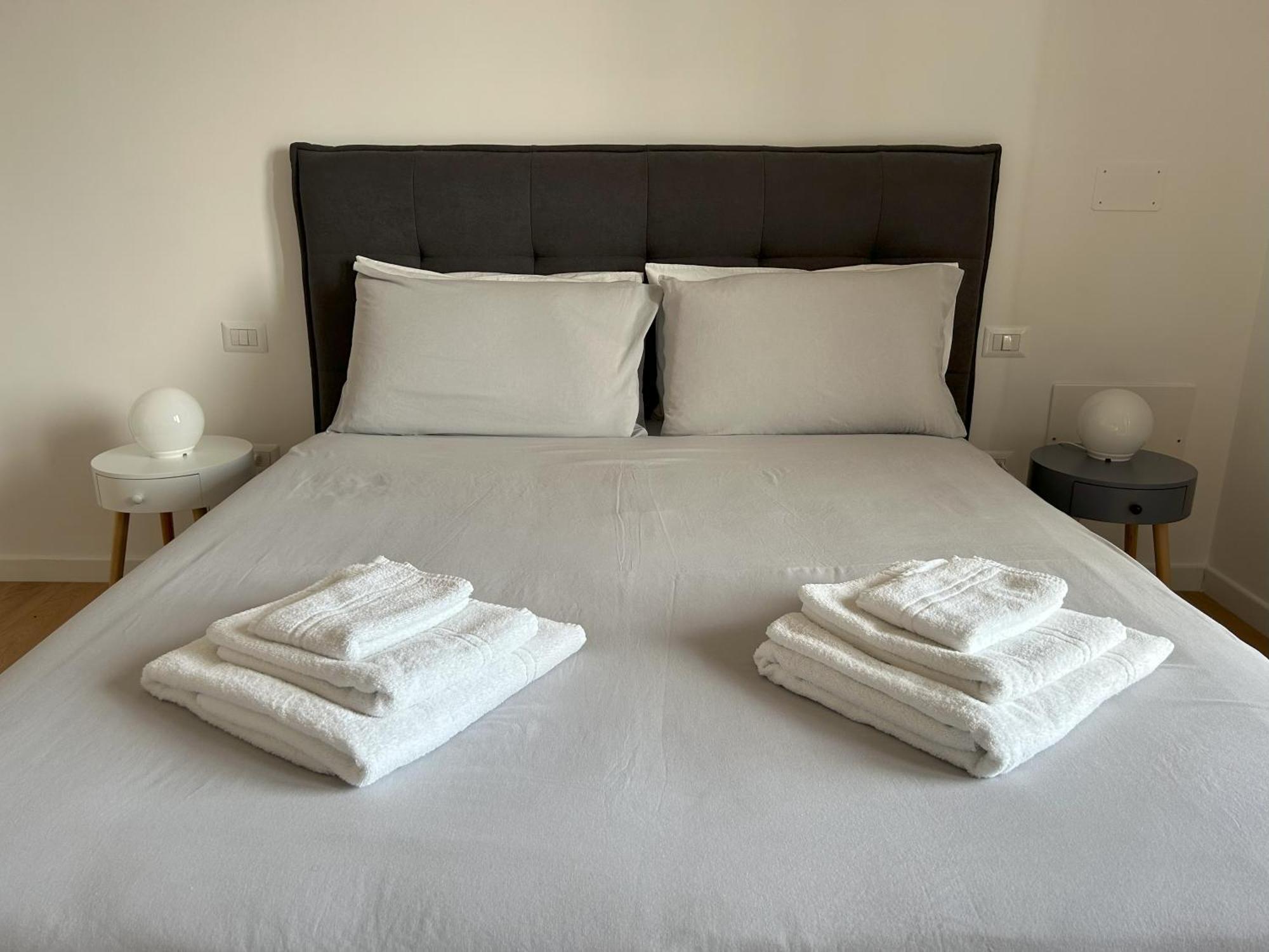 A Casa Di Roberta Apartman Salerno Kültér fotó